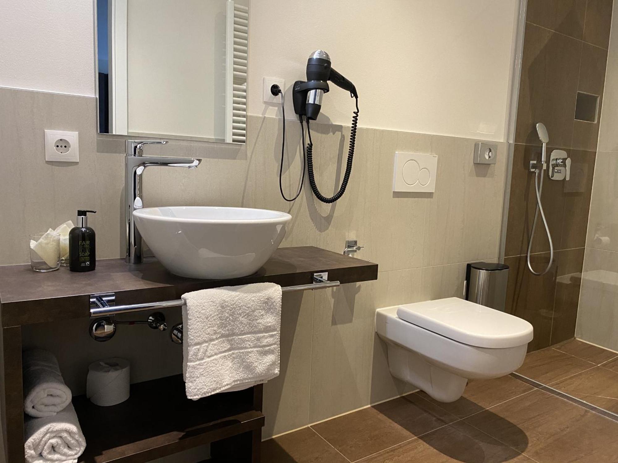 Hotel-Jakobslust Grünstadt Habitación foto